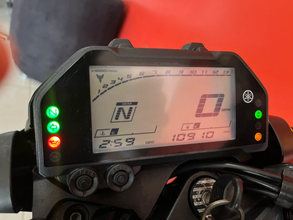 Yamaha MT-03 321/ABS 2025 preta à venda no Motonline - foto 5 de 14