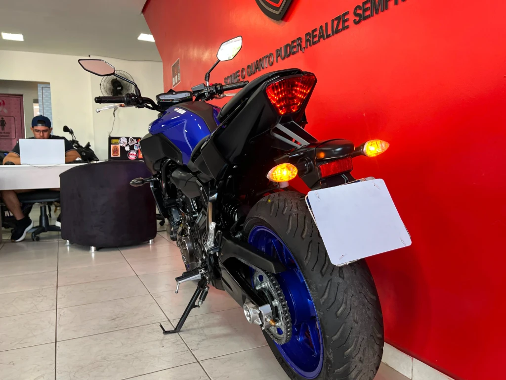 Miniatura da foto 10 - Yamaha MT-07/MT-07 ABS 689cc 2025