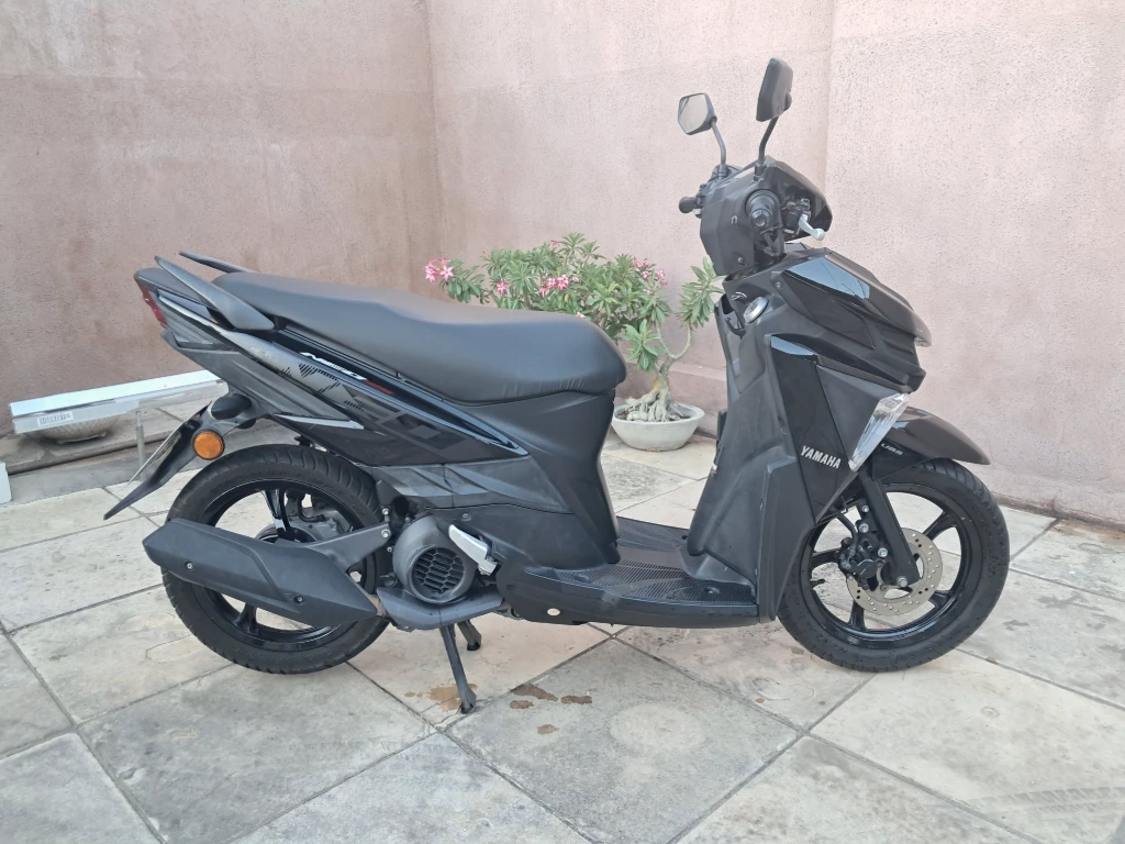 Yamaha NEO Automatic 125cc 2021 preta à venda no Motonline - foto 3 de 9