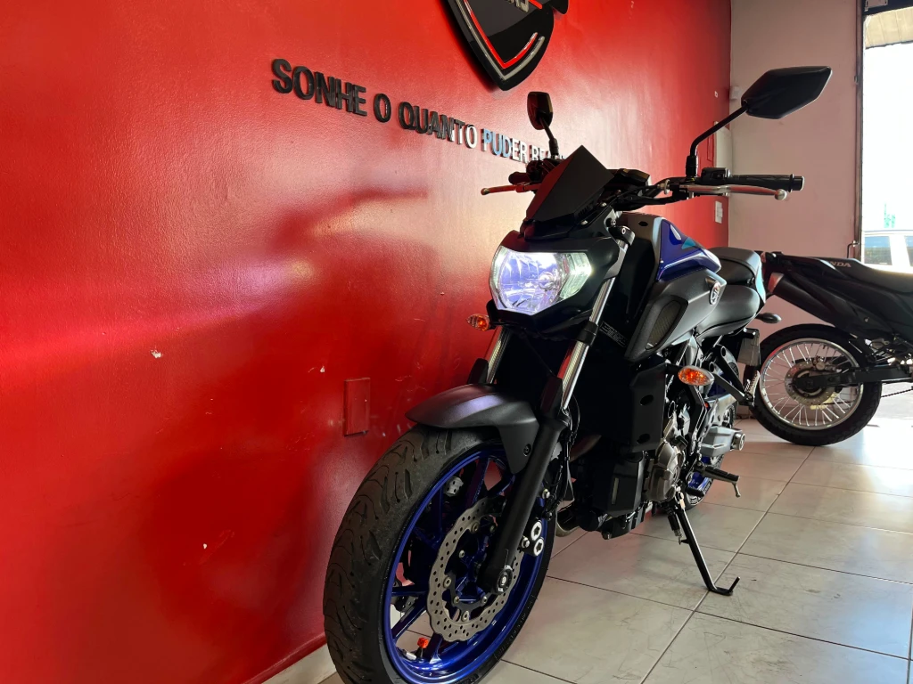 Miniatura da foto 9 - Yamaha MT-07/MT-07 ABS 689cc 2025