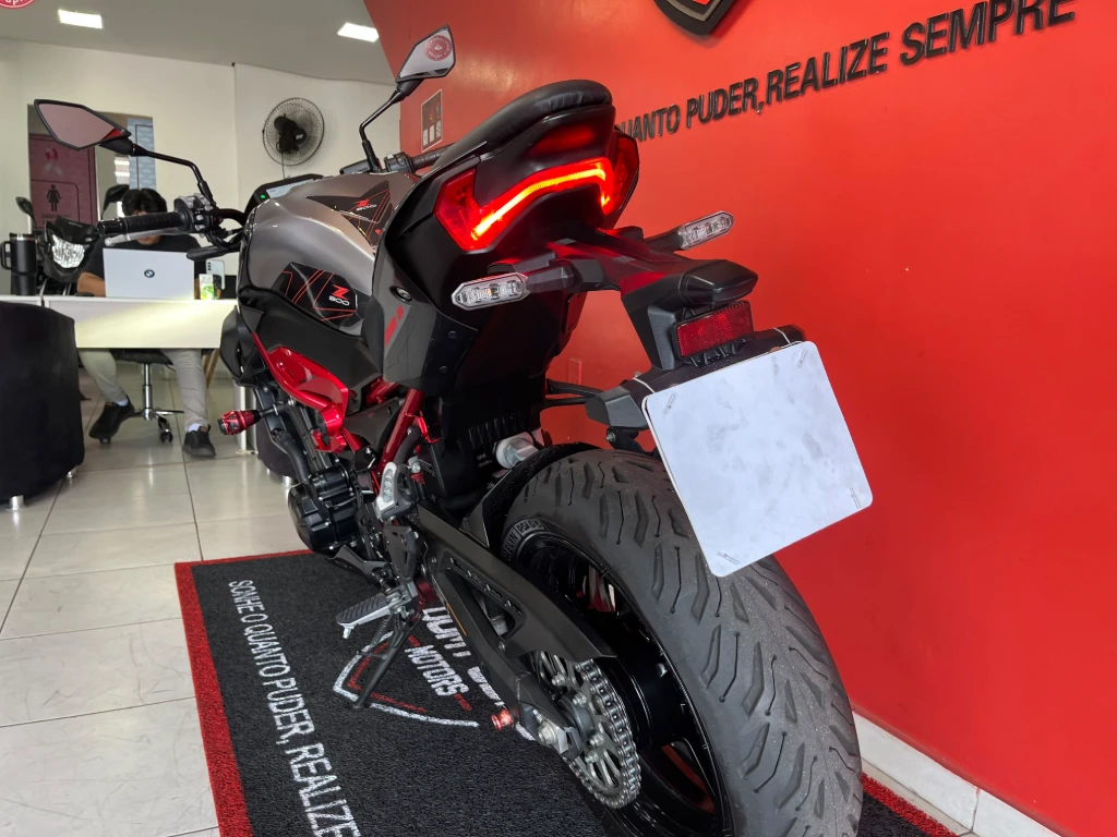 Kawasaki Z 900 2026 vermelha à venda no Motonline - foto 18 de 18