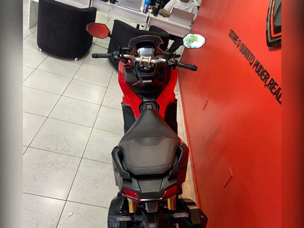 Honda ADV 150 2023 vermelha à venda no Motonline - foto 3 de 8