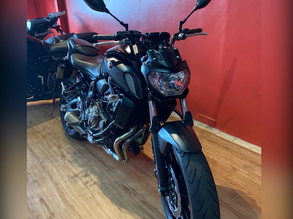 Miniatura da foto 2 - Yamaha MT-07/MT-07 ABS 689cc 2023