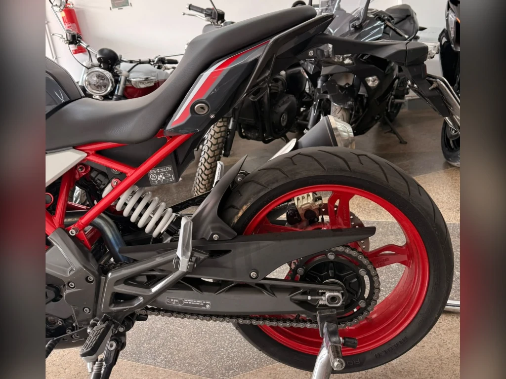 Miniatura da foto 14 - BMW G 310 R 2022