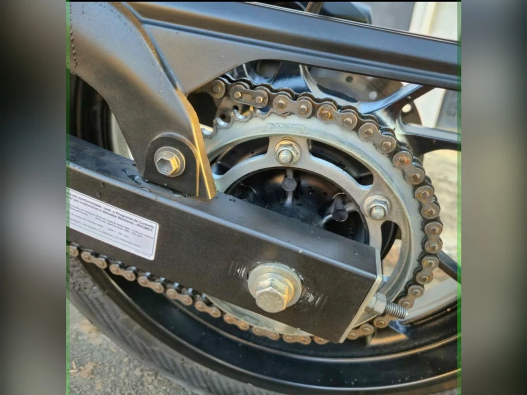 Yamaha FZ25 250 Fazer Flex 2023 preta à venda no Motonline - foto 7 de 8