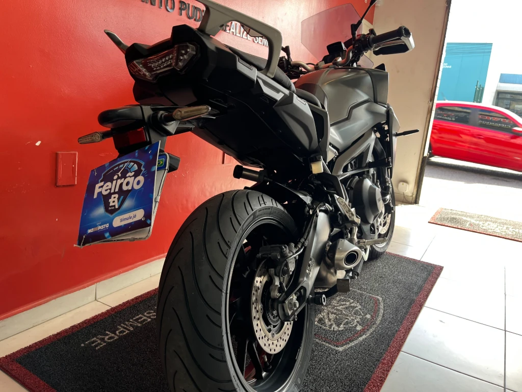 Yamaha MT-09 Tracer 900 GT 2024 cinza à venda no Motonline - foto 8 de 20