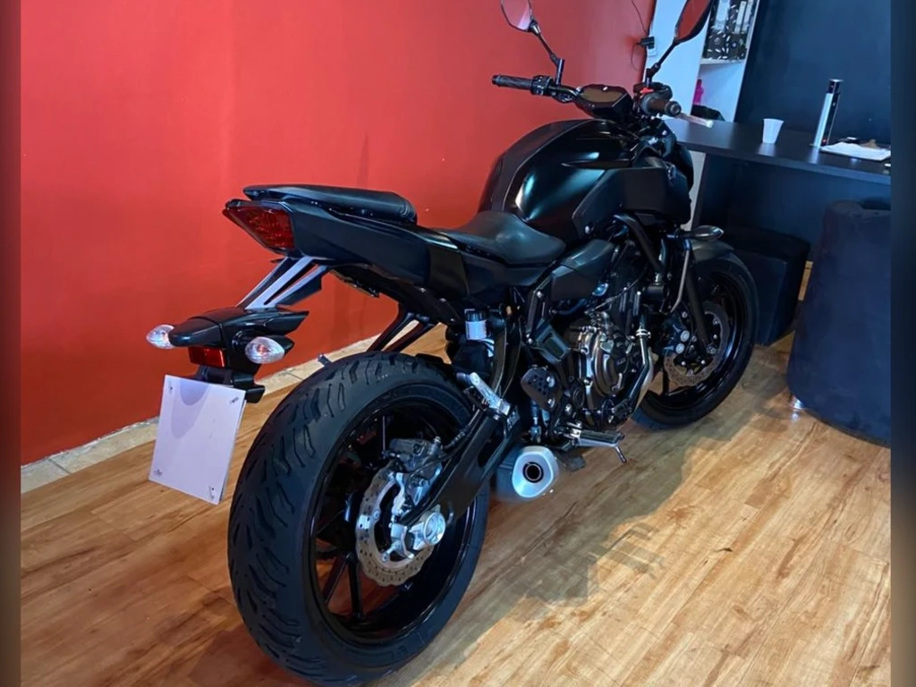 Miniatura da foto 7 - Yamaha MT-07/MT-07 ABS 689cc 2023