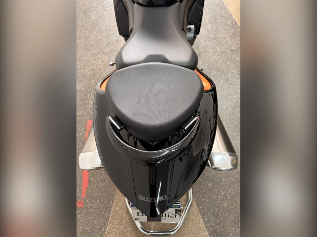Miniatura da foto 17 - Suzuki GSX 1300-R Hayabusa 2023