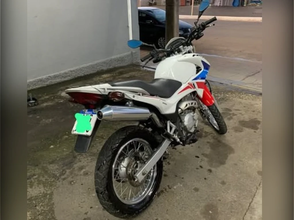 Honda NX 400i Falcon 2014 branca à venda no Motonline - foto 3 de 6
