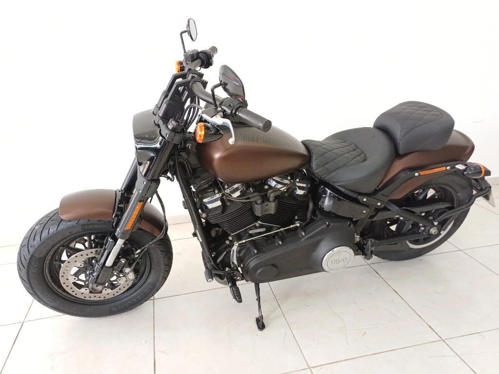 HARLEY-DAVIDSON FAT BOB FXFBS 2019 à venda na Machine Motos Multimarcas Jundiai