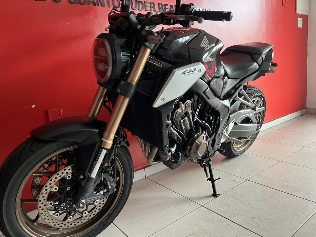 Honda CB 650R 2022 cinza à venda no Motonline - foto 5 de 16