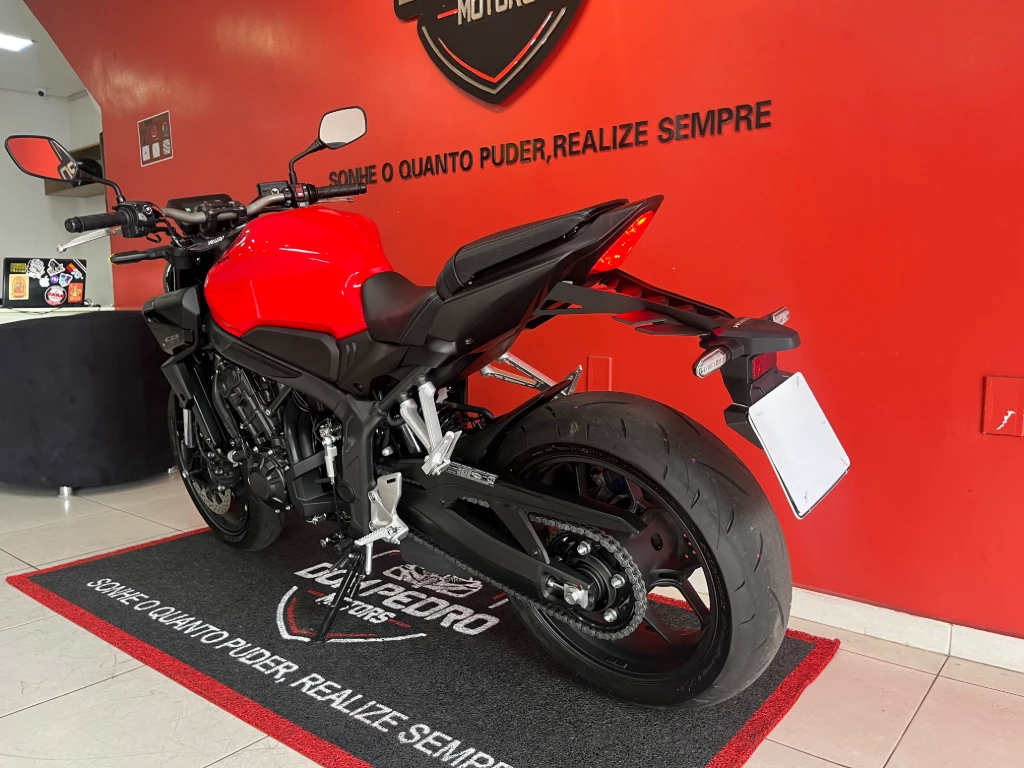 Miniatura da foto 7 - HONDA CB 640R 2026 2027
