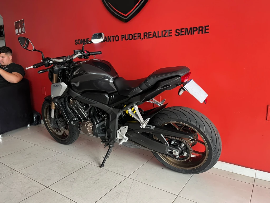 Honda CB 650R 2022 cinza à venda no Motonline - foto 7 de 16