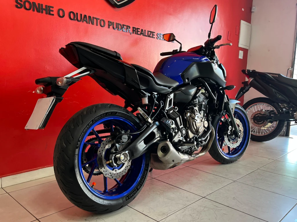 Miniatura da foto 4 - Yamaha MT-07/MT-07 ABS 689cc 2025