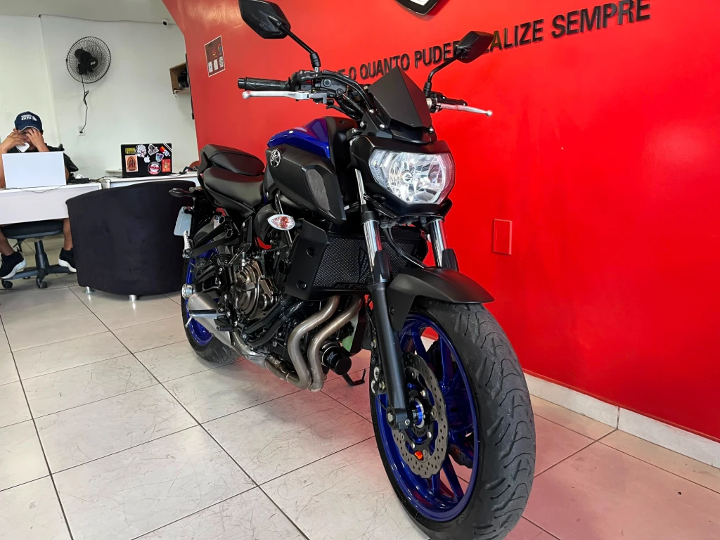 Miniatura da foto 3 - Yamaha MT-07/MT-07 ABS 689cc 2025
