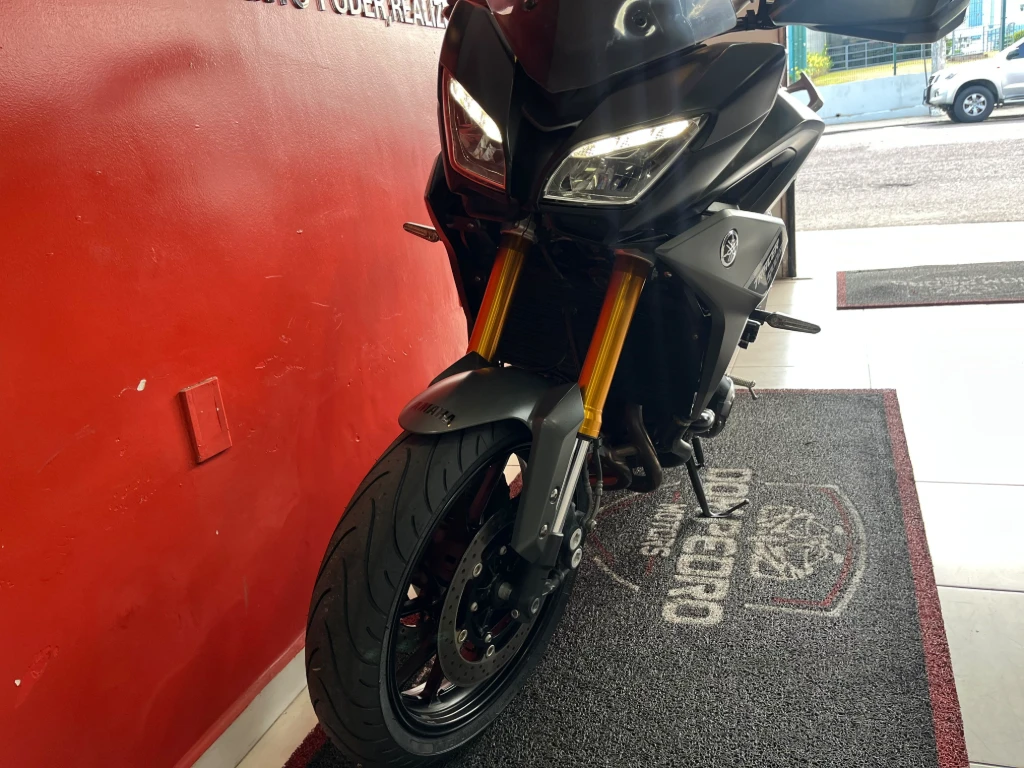 Yamaha MT-09 Tracer 900 GT 2024 cinza à venda no Motonline - foto 14 de 20
