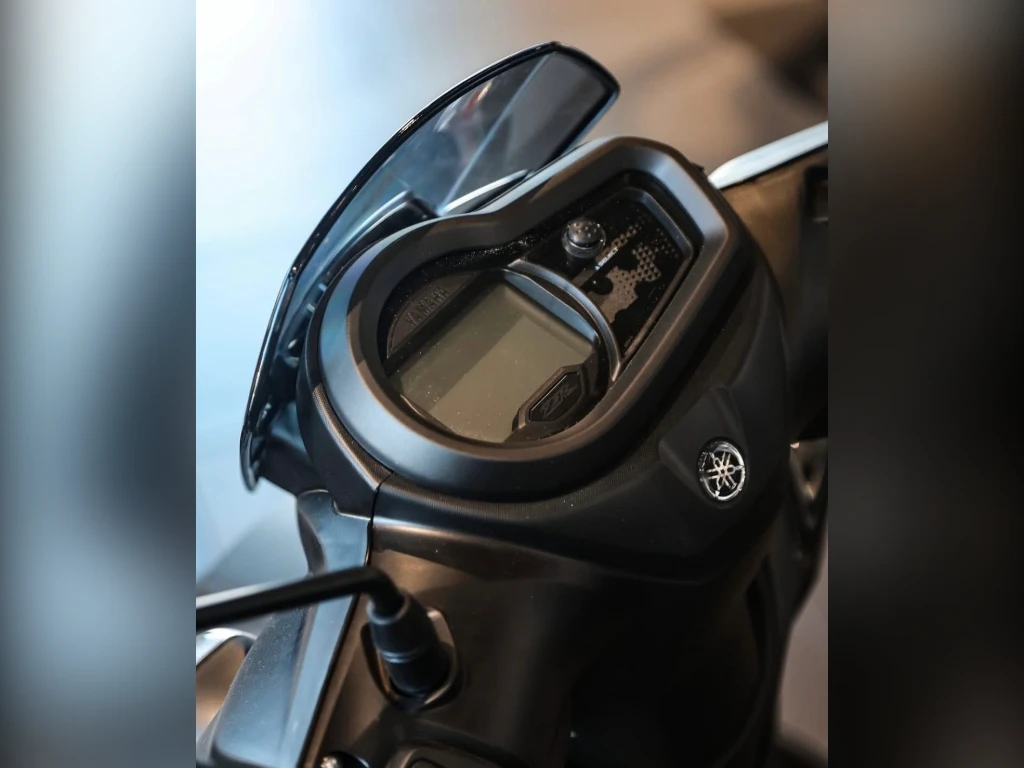 Yamaha ZR 125 Connected 2026 preta à venda no Motonline - foto 3 de 7