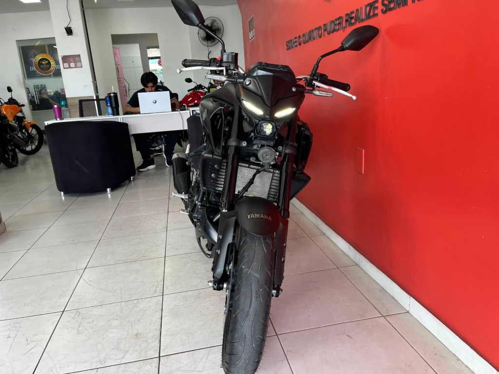 Yamaha MT-03 321/ABS 2025 preta à venda no Motonline - foto 13 de 14