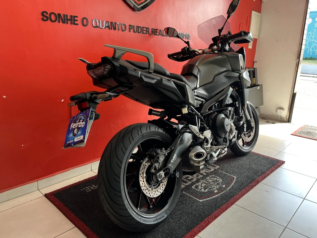 Yamaha MT-09 Tracer 900 GT 2024 cinza à venda no Motonline - foto 7 de 20