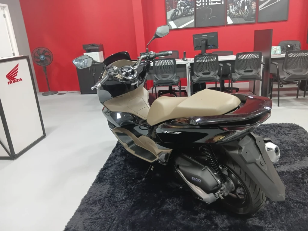 Honda PCX 160 DLX 2026 preta à venda no Motonline - foto 3 de 6