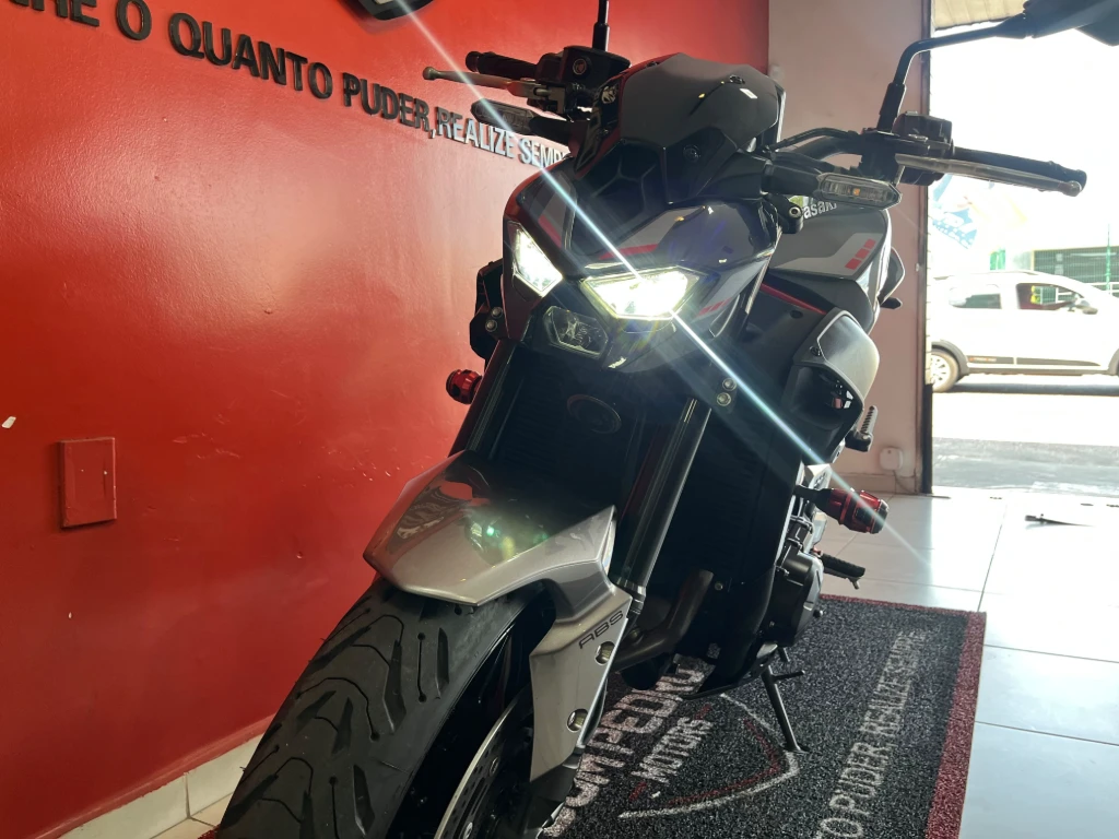 Kawasaki Z 900 2026 vermelha à venda no Motonline - foto 12 de 18