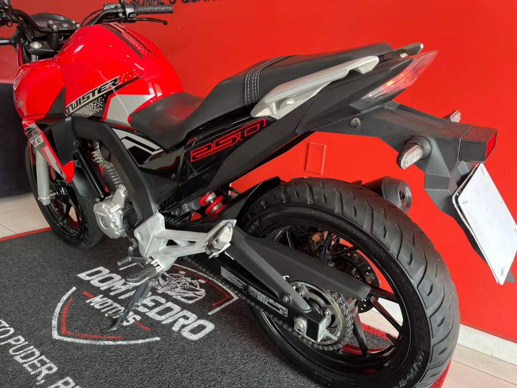 Honda CB 250 Twister/Flexone 2021 vermelha à venda no Motonline - foto 6 de 17