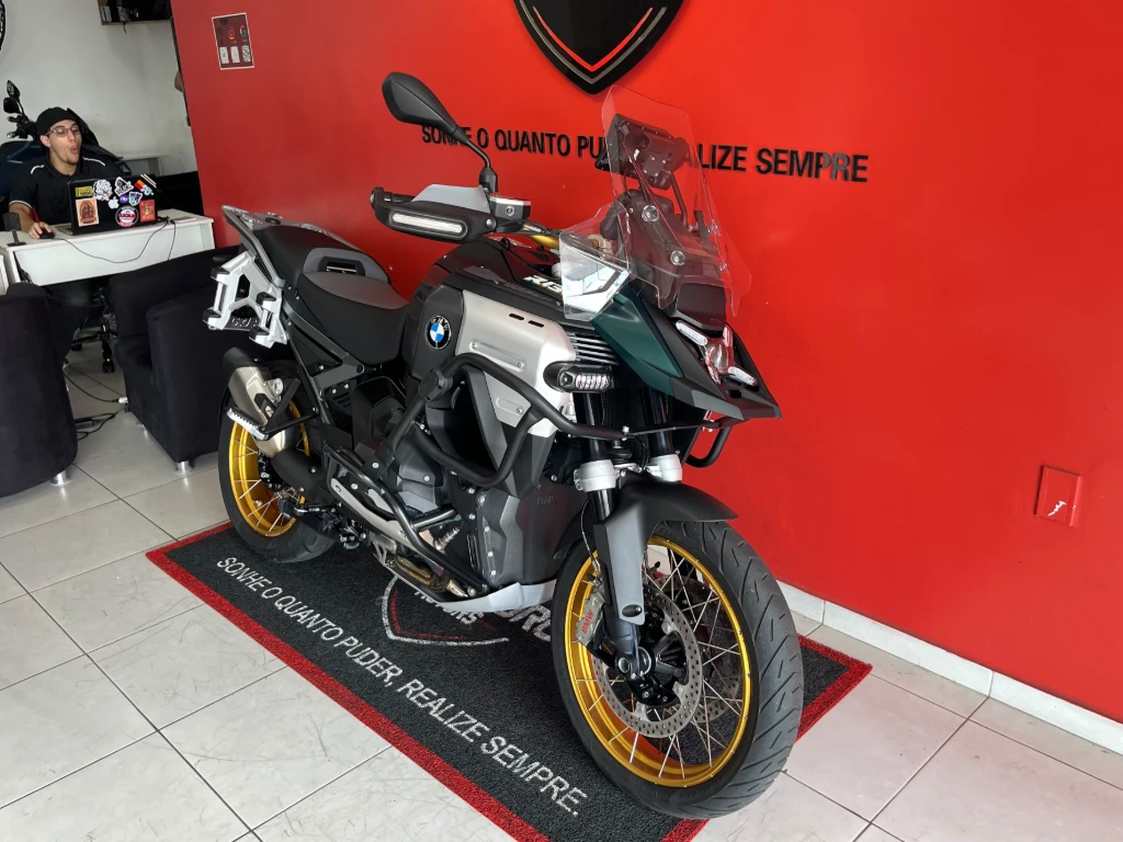 BMW R 1300 GS Adventure 719 2025 verde à venda no Motonline - foto 2 de 19