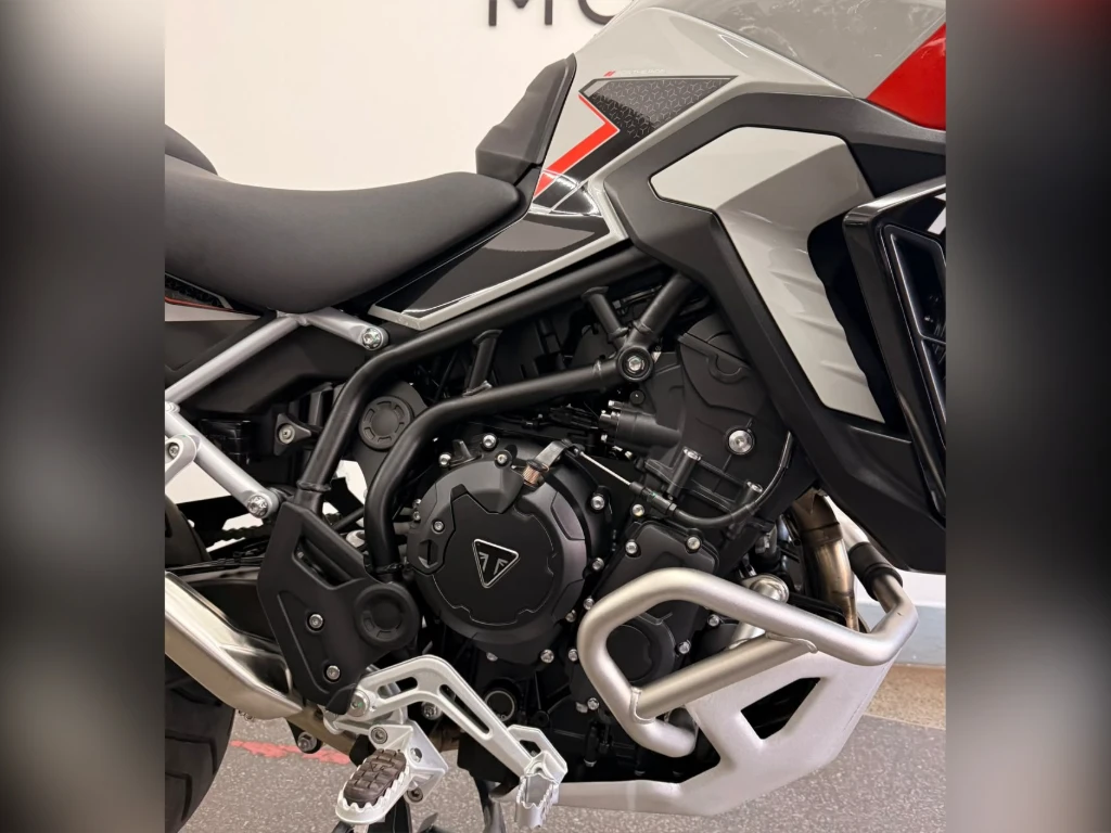 Miniatura da foto 5 - Triumph Tiger 900 Rally PRO 2025
