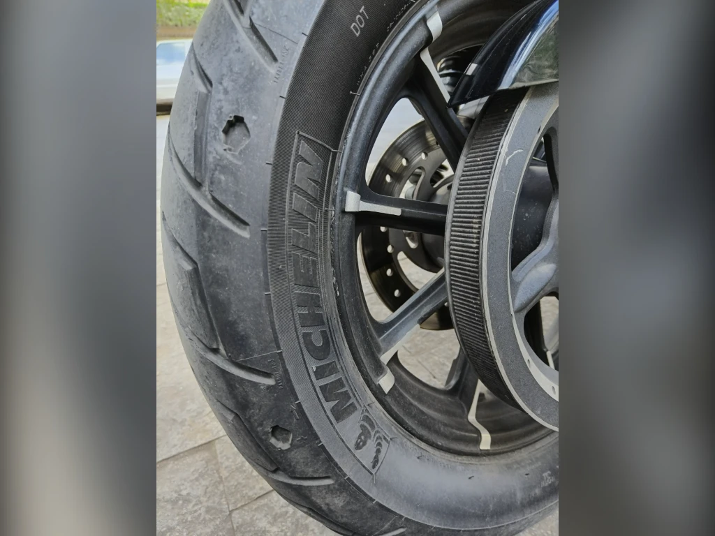Miniatura da foto 4 - Harley-Davidson XL 883N Iron 2016