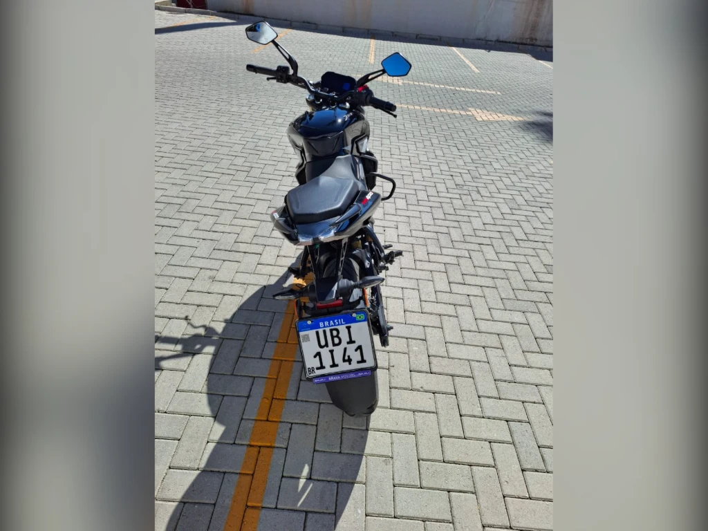 Bajaj Dominar 250 2025 preta à venda no Motonline - foto 4 de 8