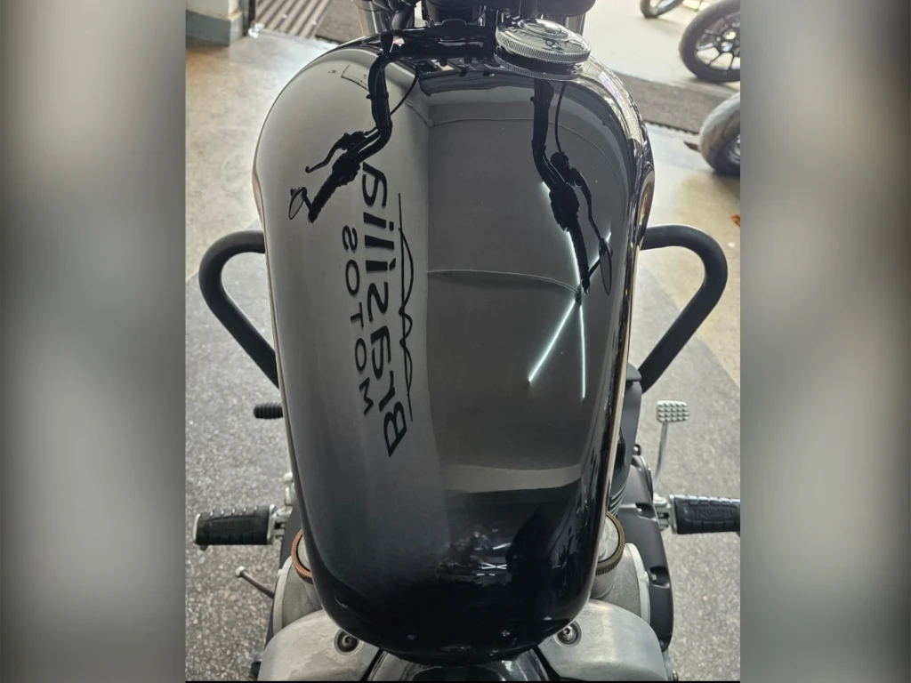 Miniatura da foto 7 - Triumph Bonneville Bobber Black 1200cc 2019