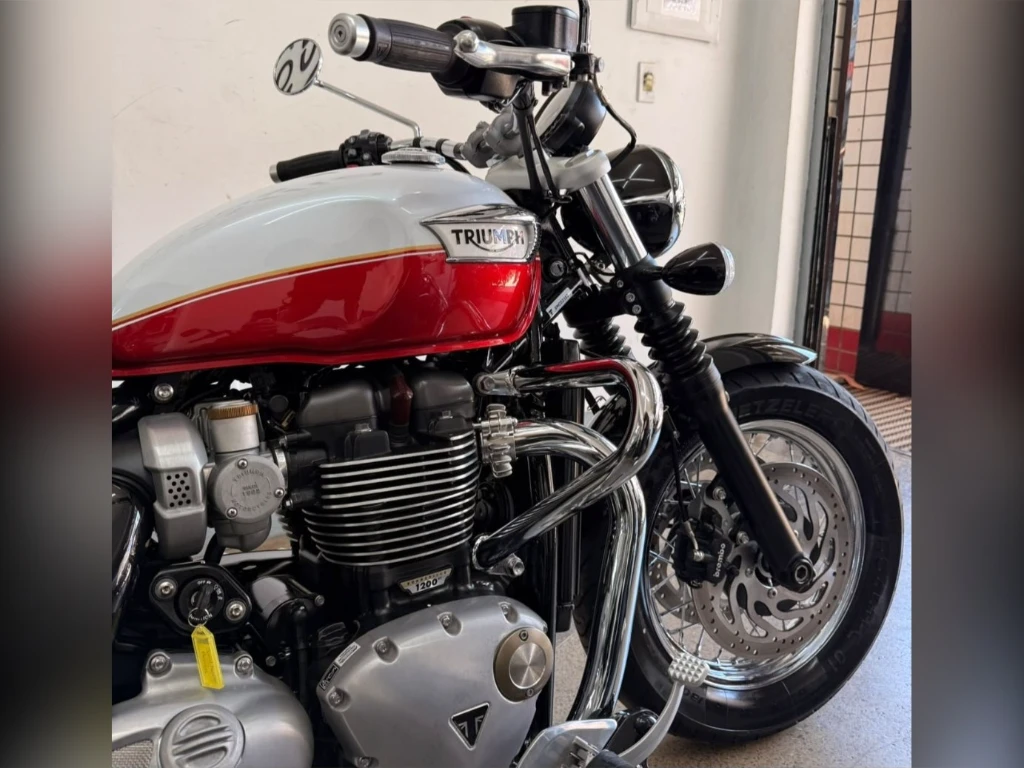 Miniatura da foto 3 - Triumph Bonneville Speedmaster 1200cc 2024