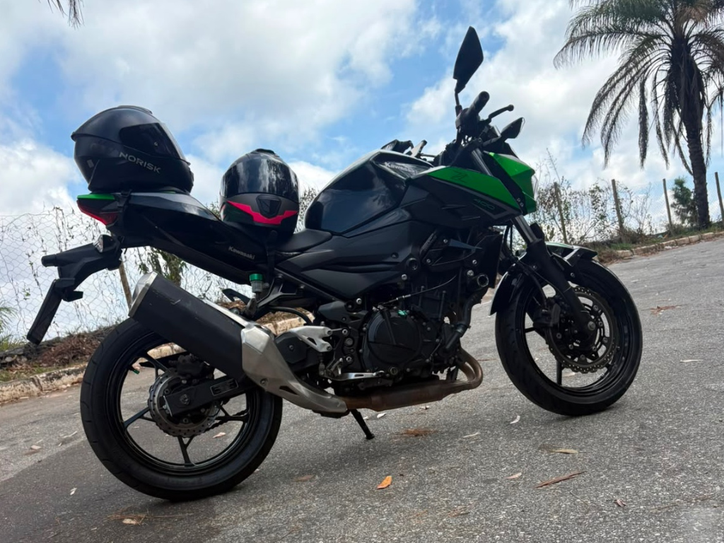 Kawasaki Z 400 2022 verde à venda no Motonline - foto 2 de 8
