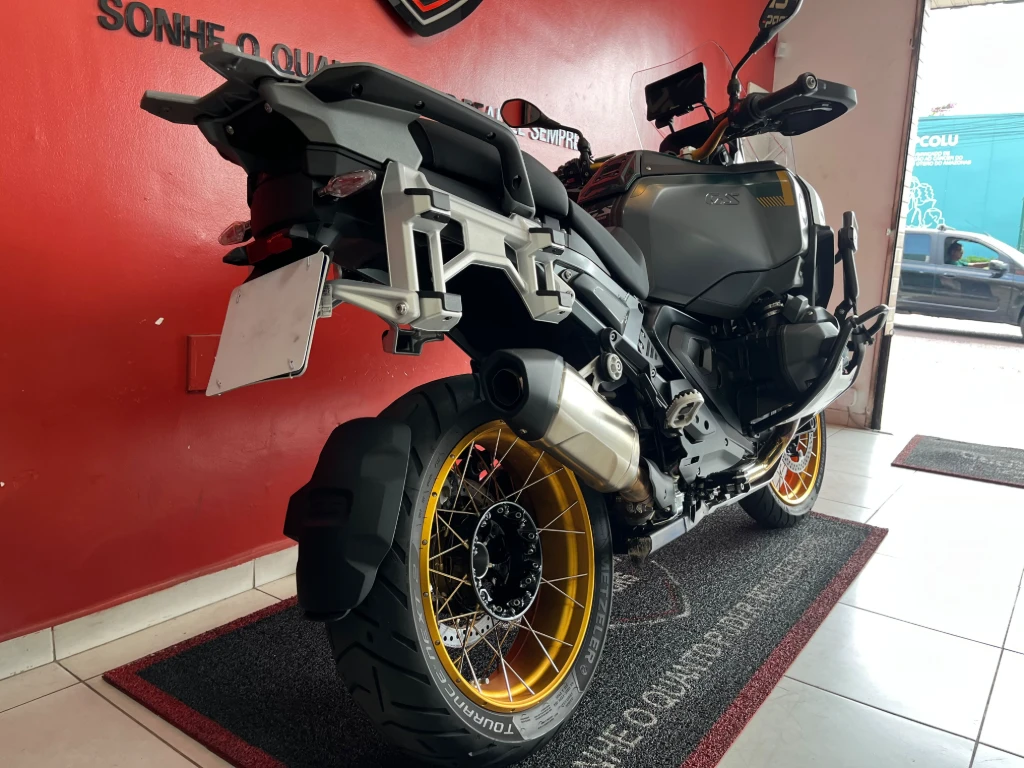 BMW R 1300 GS Adventure 719 2025 verde à venda no Motonline - foto 6 de 19