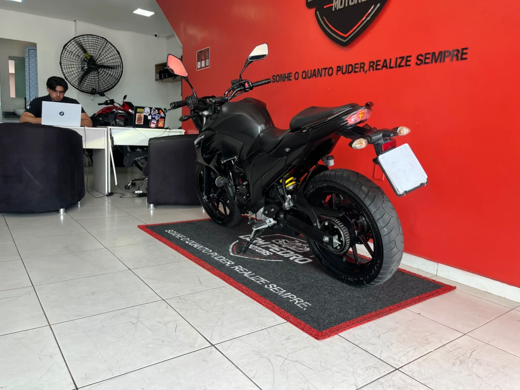 Yamaha FZ25 250 Fazer Flex 2023 preta à venda no Motonline - foto 15 de 18