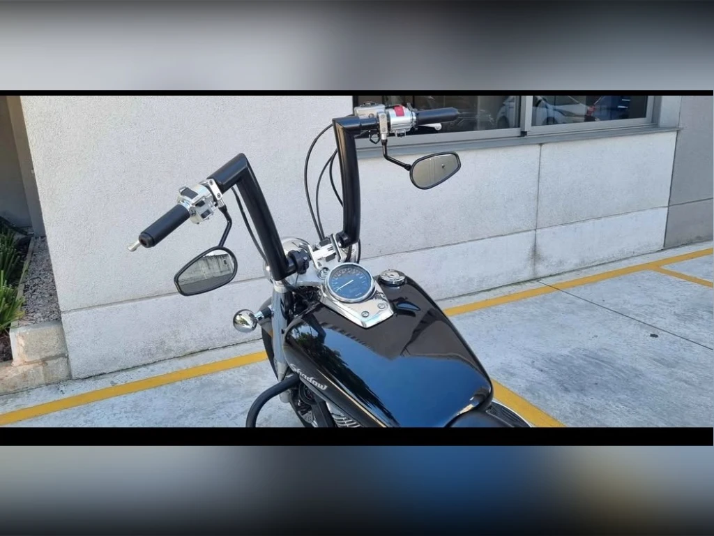 Miniatura da foto 4 - Honda VT 750 Shadow 2006