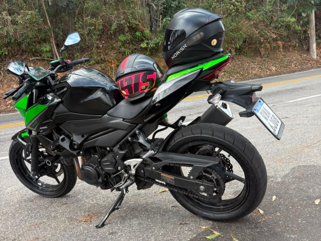 Kawasaki Z 400 2022 verde à venda no Motonline - foto 3 de 8