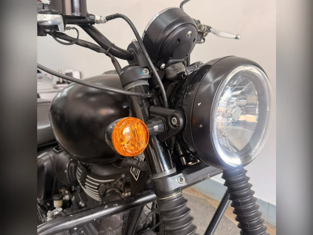 Miniatura da foto 17 - Royal Enfield Meteor 350 Fireball 2023