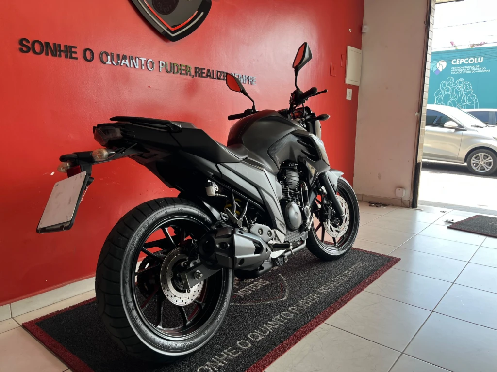 Yamaha FZ25 250 Fazer Flex 2023 preta à venda no Motonline - foto 4 de 18