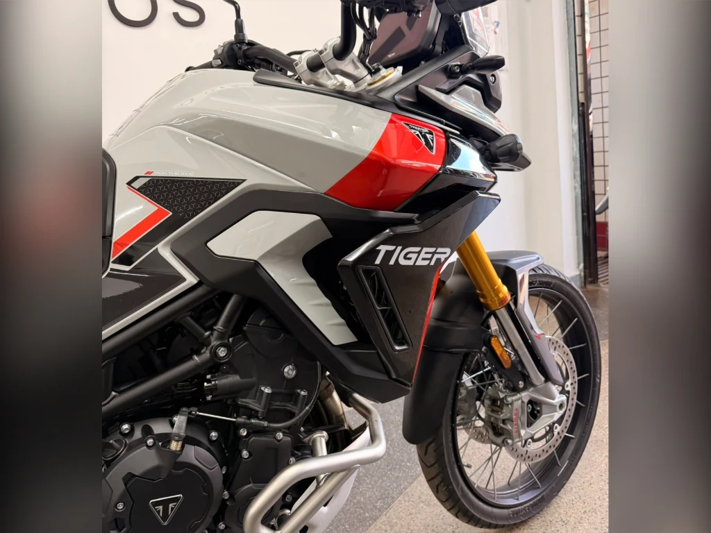 Miniatura da foto 7 - Triumph Tiger 900 Rally PRO 2025
