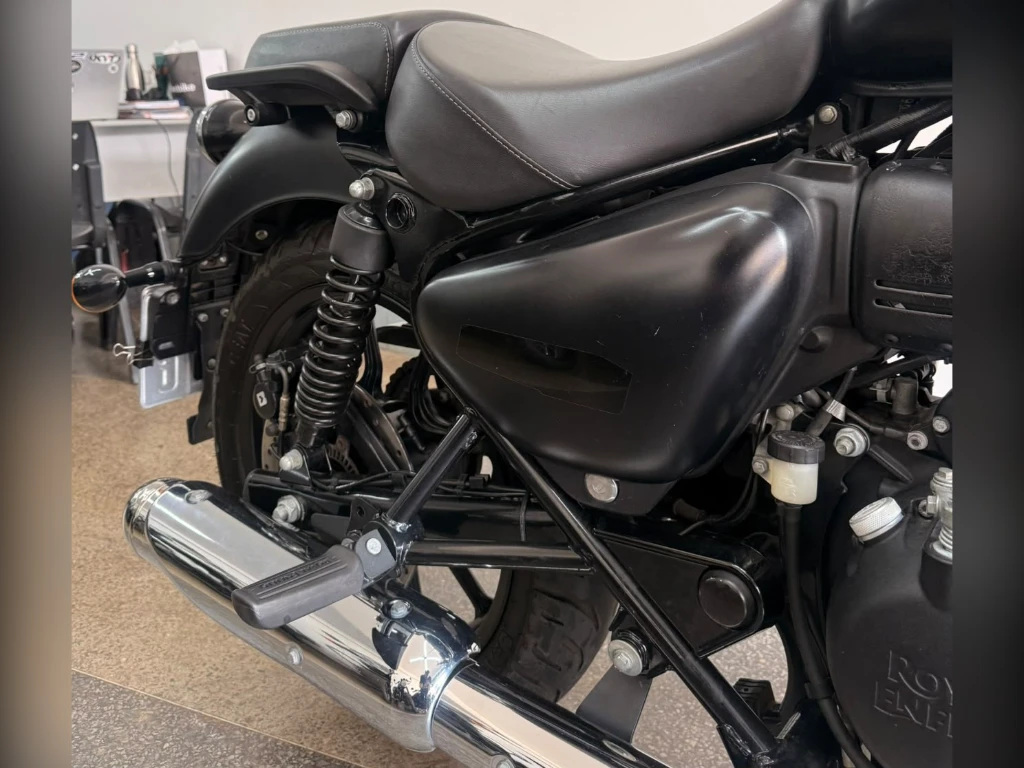 Miniatura da foto 7 - Royal Enfield Meteor 350 Fireball 2023