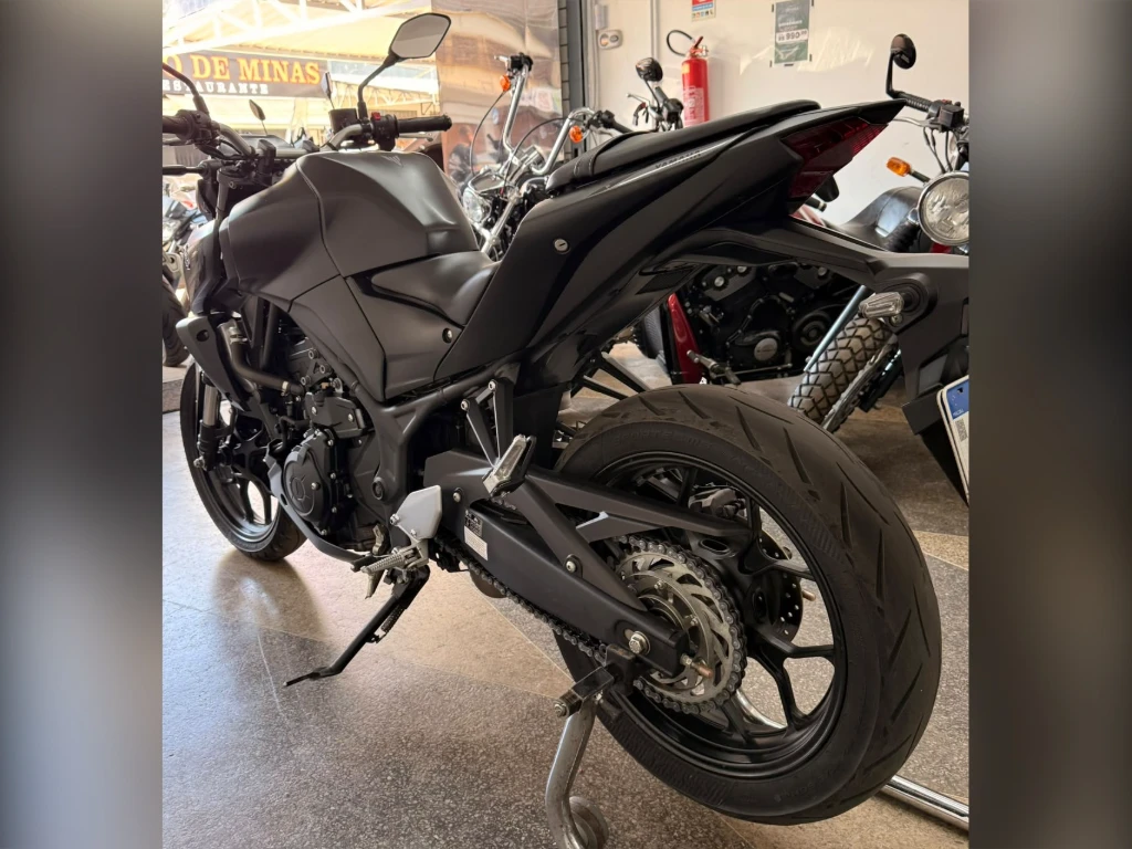 Miniatura da foto 11 - Yamaha MT-03 321/ABS 2024
