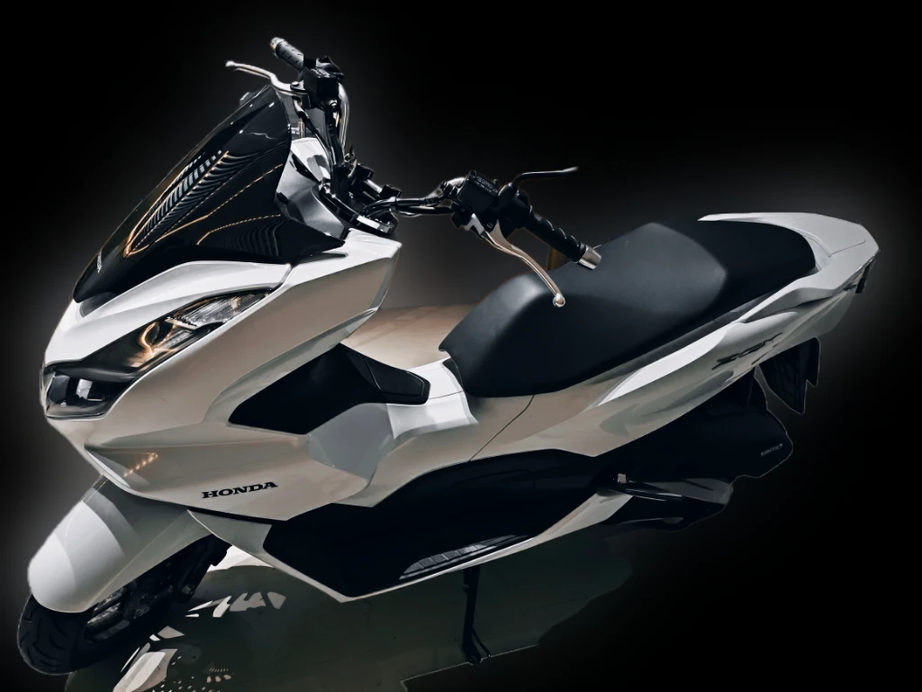Honda PCX 160 2024 branca à venda no Motonline - foto 3 de 4