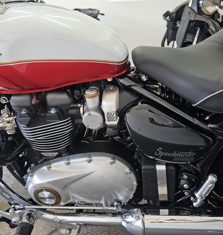 Imagem 10 - Triumph SPEEDMASTER 2024