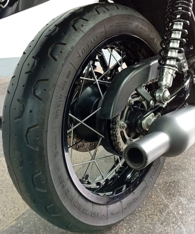 Imagem 5 - Triumph BONNEVILLE T120B 2023