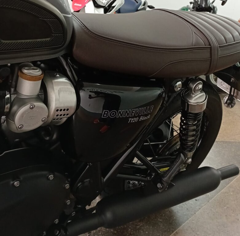Imagem 12 - Triumph BONNEVILLE T120B 2023