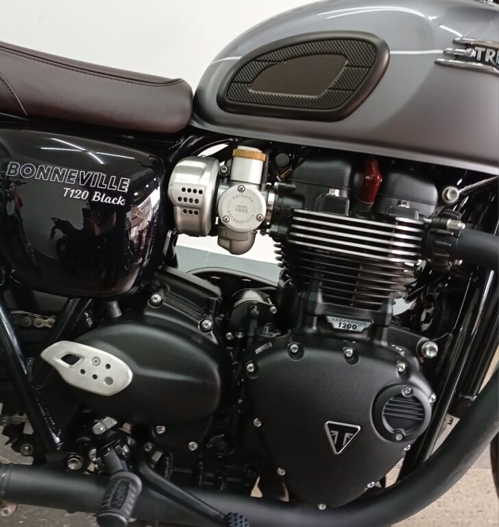 Imagem 4 - Triumph BONNEVILLE T120B 2023