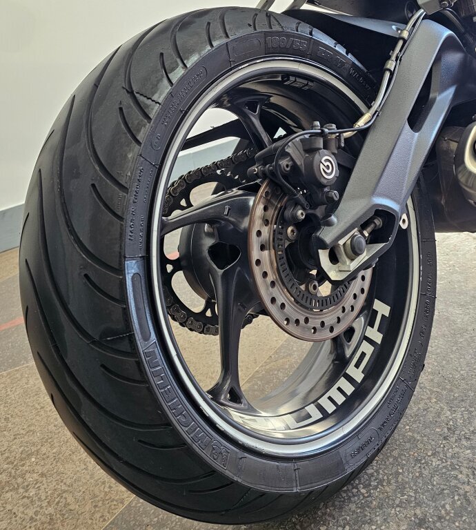 Imagem 16 - Triumph STREET TRIPLE S 2017
