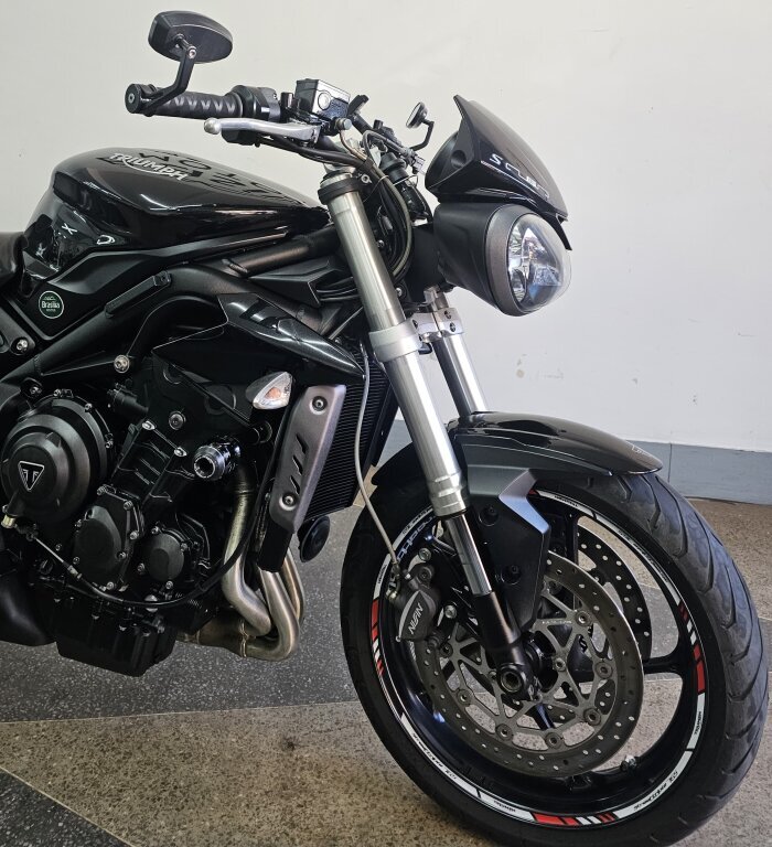 Imagem 1 - Triumph STREET TRIPLE S 2017