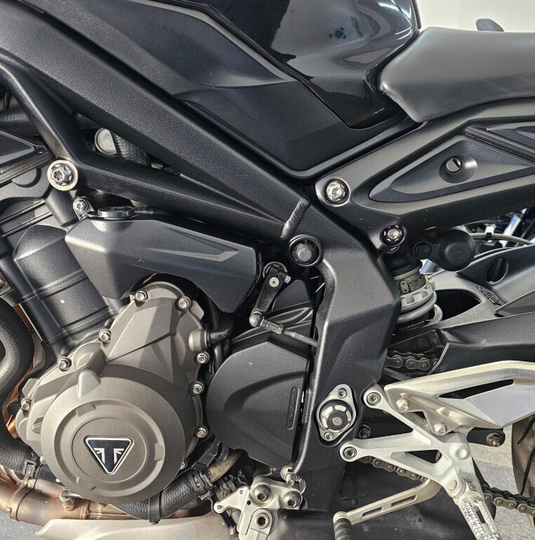 Imagem 12 - Triumph STREET TRIPLE S 2017